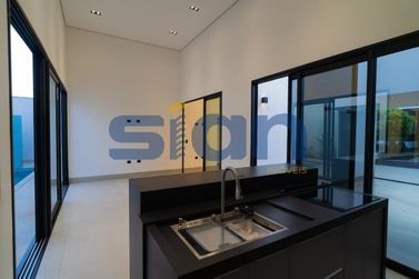 Casa &agrave; venda - 375m&sup2; - Zona VII