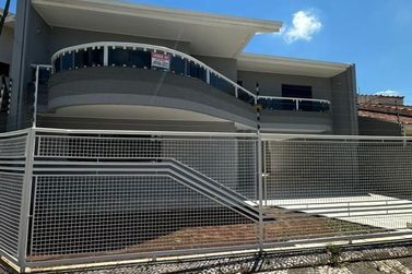 Casa para alugar - 260m&sup2; - Zona I-A