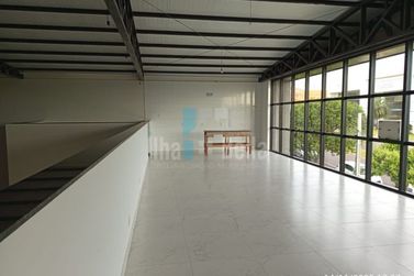 Sal&atilde;o Comercial para alugar - Zona III
