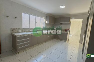 Apartamento para alugar - Zona VI