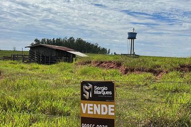 Ch&aacute;cara &agrave; venda - 24m&sup2; - SERRA DOS DOURADOS