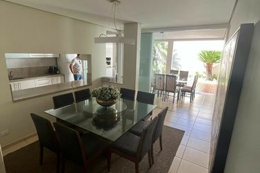 Casa &agrave; venda - 402m&sup2; - Zona I