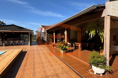 Ch&aacute;cara &agrave; venda - &Aacute;rea Rural