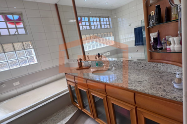 Casa &agrave; venda - 420m&sup2; - Zona I