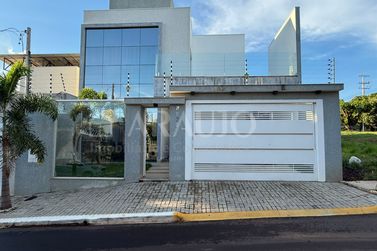 Sobrado &agrave; venda - 210m&sup2; - JARDIM ALPHAVILLE