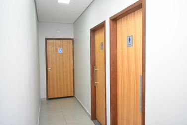 Ch&aacute;cara &agrave; venda - 10000m&sup2; - .