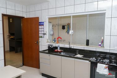 Sobrado &agrave; venda - 152m&sup2; - Zona II