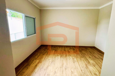 Casa &agrave; venda - 186m&sup2; - Zona I-A