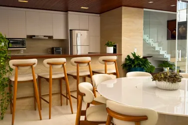 Sobrado &agrave; venda - 229m&sup2; - Jardim Veleiros