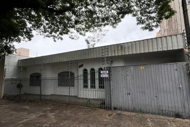 Casa para alugar - 100m&sup2; - Zona I