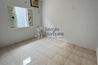 Casa &agrave; venda - 250m&sup2; - Jardim Bandeirantes
