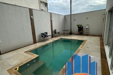 Casa &agrave; venda - 267m&sup2; - Ecoville Residence