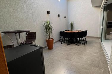 Casa &agrave; venda - 145m&sup2; - Jardim Yoshi