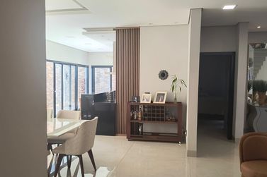 Casa para alugar - 200m&sup2; - Paysage Essenza Condom&iacute;nio