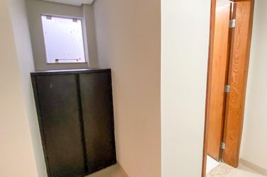 Sala Comercial &agrave; venda - 241m&sup2; - Zona I