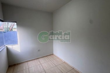 Casa &agrave; venda - 68m&sup2; - Jardim Gar&ccedil;as