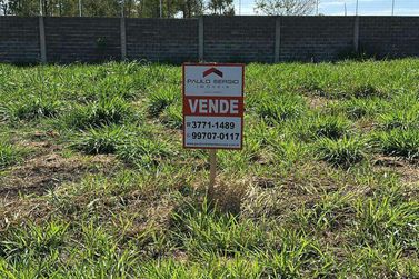 Terreno &agrave; venda - 300m&sup2; - &Aacute;rea Rural de Umuarama