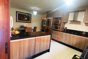 Casa &agrave; venda - 309m&sup2; - Zona III