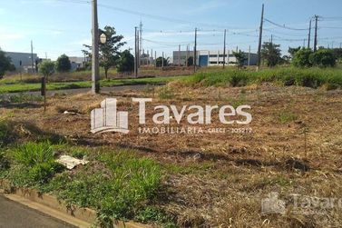 Terreno &agrave; venda - 166m&sup2; - Jardim Santiago