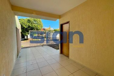 Casa para alugar - 127m&sup2; - Jardim Topazio