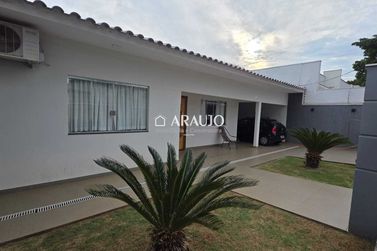 Casa &agrave; venda - 243m&sup2; - Jardim Indai&aacute;