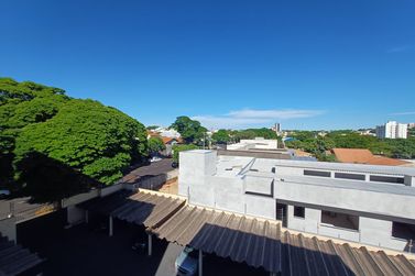 Apartamento &agrave; venda - 74m&sup2; - Zona I