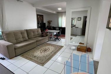 Casa &agrave; venda - 242m&sup2; - Zona I