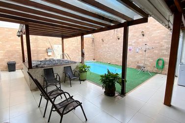 Sobrado &agrave; venda - 197m&sup2; - Zona II