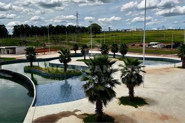 Terreno &agrave; venda - 280m&sup2; - Villa Serena Resort