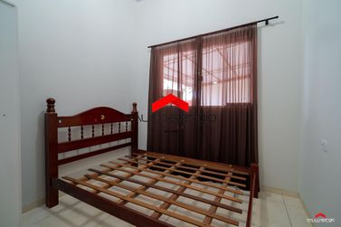 Ch&aacute;cara &agrave; venda - 260m&sup2; - Estrada Amarela