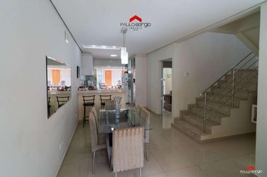 Sobrado &agrave; venda - 225m&sup2; - Jardim Petr&oacute;polis