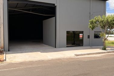 Sal&atilde;o Comercial &agrave; venda - 330m&sup2; - Parque Viena