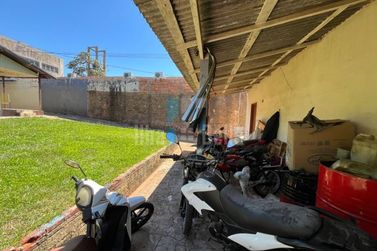 Sal&atilde;o Comercial &agrave; venda - Zona II