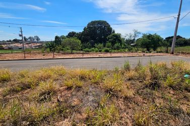 Terreno &agrave; venda - 320m&sup2; - JARDIM PIMENTEL II