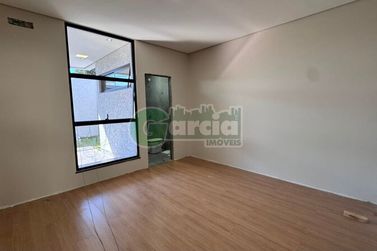 Casa &agrave; venda - 100m&sup2; - JARDIM COLORADO