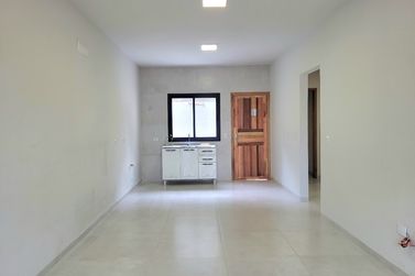 Casa para alugar - 81m&sup2; - Zona V
