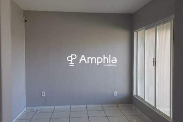 Casa &agrave; venda - 200m&sup2; - Centro