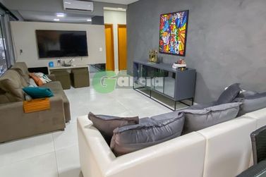 Ch&aacute;cara &agrave; venda - 25m&sup2; - -