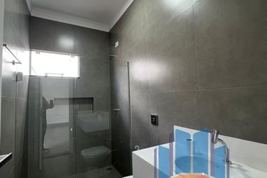 Casa &agrave; venda - 127m&sup2; - Parque Residencial Metropolitano