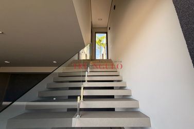 Casa &agrave; venda - 283m&sup2; - PARQUE RESIDENCIAL INTERLAGOS