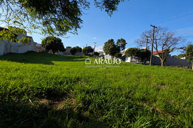 Terreno &agrave; venda - 275m&sup2; - Parque Alphaville