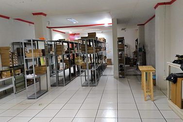 Sala Comercial para alugar - 230m&sup2; - Zona III
