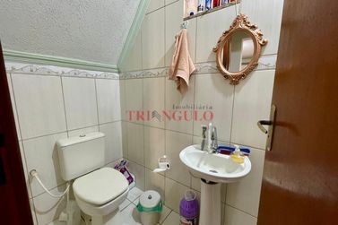 Sobrado &agrave; venda - 123m&sup2; - ZONA V