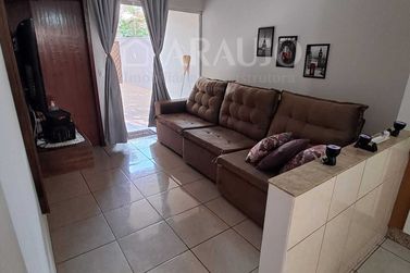Casa &agrave; venda - 311m&sup2; - Jardim Castelo Branco