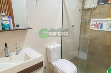 Ch&aacute;cara &agrave; venda - 25m&sup2; - -