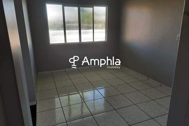 Casa &agrave; venda - 200m&sup2; - Centro