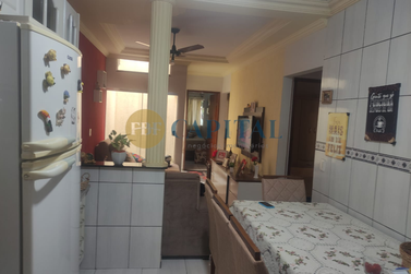 Casa &agrave; venda - 108m&sup2; - Jardim Vit&oacute;ria