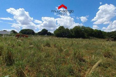 Ch&aacute;cara &agrave; venda - 4000m&sup2; - Parque Industrial I