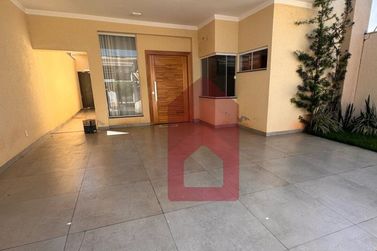 Casa &agrave; venda - 120m&sup2; - Jardim Arax&aacute;