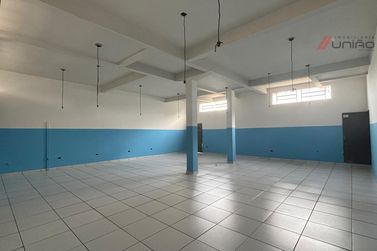 Sal&atilde;o Comercial para alugar - 120m&sup2; - Zona VII